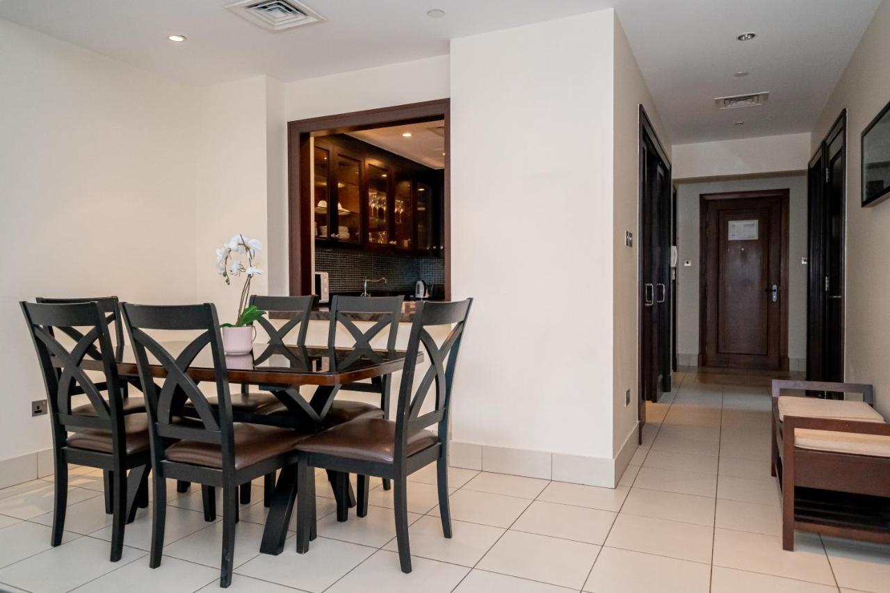 دبي Higuests - Spacious Apt With Private Balcony In Old Town المظهر الخارجي الصورة